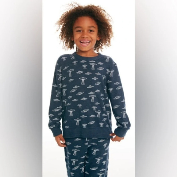 Chaser - Picture 1 of 7